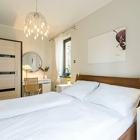 Vacationclub - Rezydencja Park II Apartament 1 ミエルノ エクステリア 写真