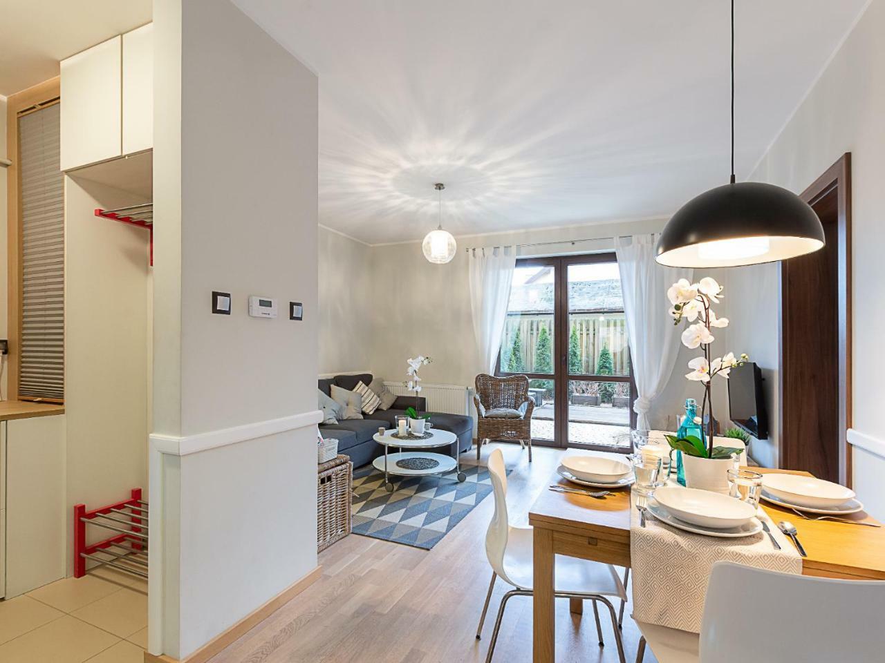 Vacationclub - Rezydencja Park II Apartament 1 ミエルノ エクステリア 写真